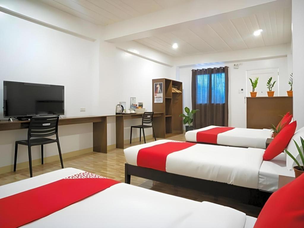 Oyo 150 Davao Airport View Hotel Zewnętrze zdjęcie